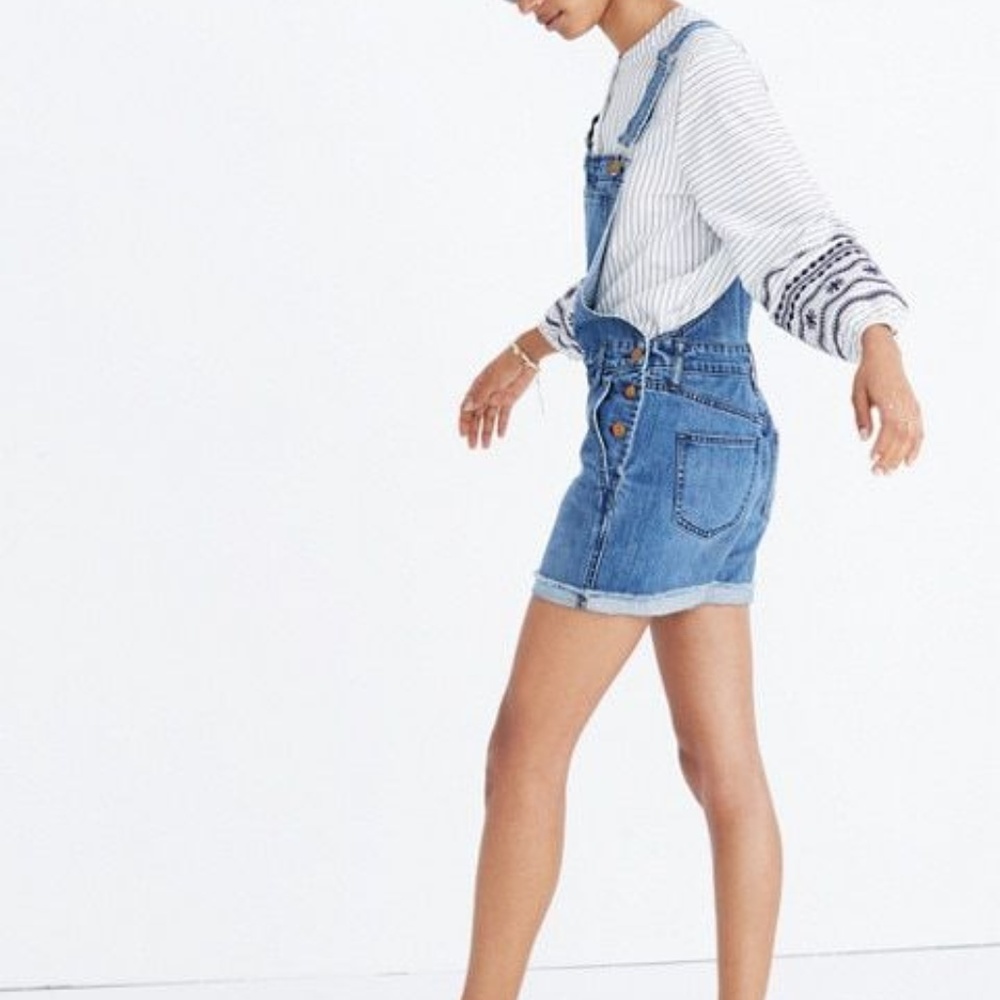 Madewell Adirondack Short Overalls in Dawkins Wash - Picture 2 of 4